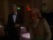 extant_StarTrek_DS9_7x10-ItsOnlyAPaperMoon_1252.jpg