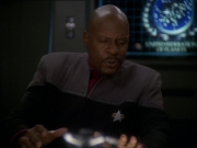 extant_StarTrek_DS9_7x10-ItsOnlyAPaperMoon_1388.jpg