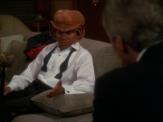 extant_StarTrek_DS9_7x10-ItsOnlyAPaperMoon_2170.jpg