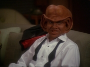 extant_StarTrek_DS9_7x10-ItsOnlyAPaperMoon_2242.jpg