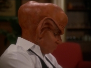 extant_StarTrek_DS9_7x10-ItsOnlyAPaperMoon_2296.jpg
