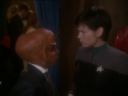 extant_StarTrek_DS9_7x10-ItsOnlyAPaperMoon_2410.jpg