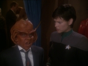 extant_StarTrek_DS9_7x10-ItsOnlyAPaperMoon_2419.jpg