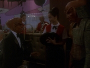 extant_StarTrek_DS9_7x10-ItsOnlyAPaperMoon_2643.jpg