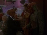 extant_StarTrek_DS9_7x10-ItsOnlyAPaperMoon_2647.jpg