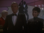 extant_StarTrek_DS9_7x10-ItsOnlyAPaperMoon_2871.jpg
