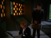 extant_StarTrek_DS9_7x10-ItsOnlyAPaperMoon_3151.jpg
