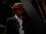 extant_StarTrek_DS9_7x10-ItsOnlyAPaperMoon_3506.jpg