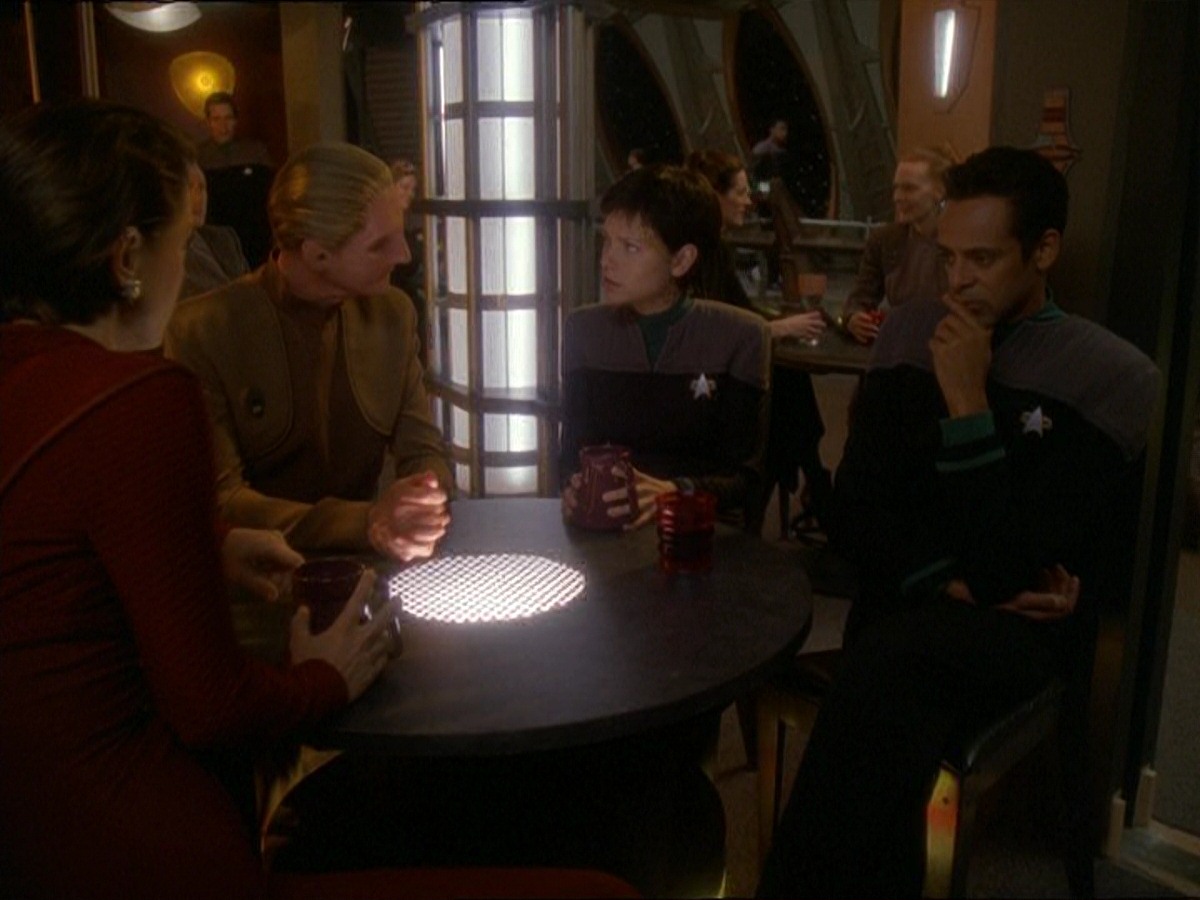 extant_StarTrek_DS9_7x11-ProdigalDaughter_0009.jpg