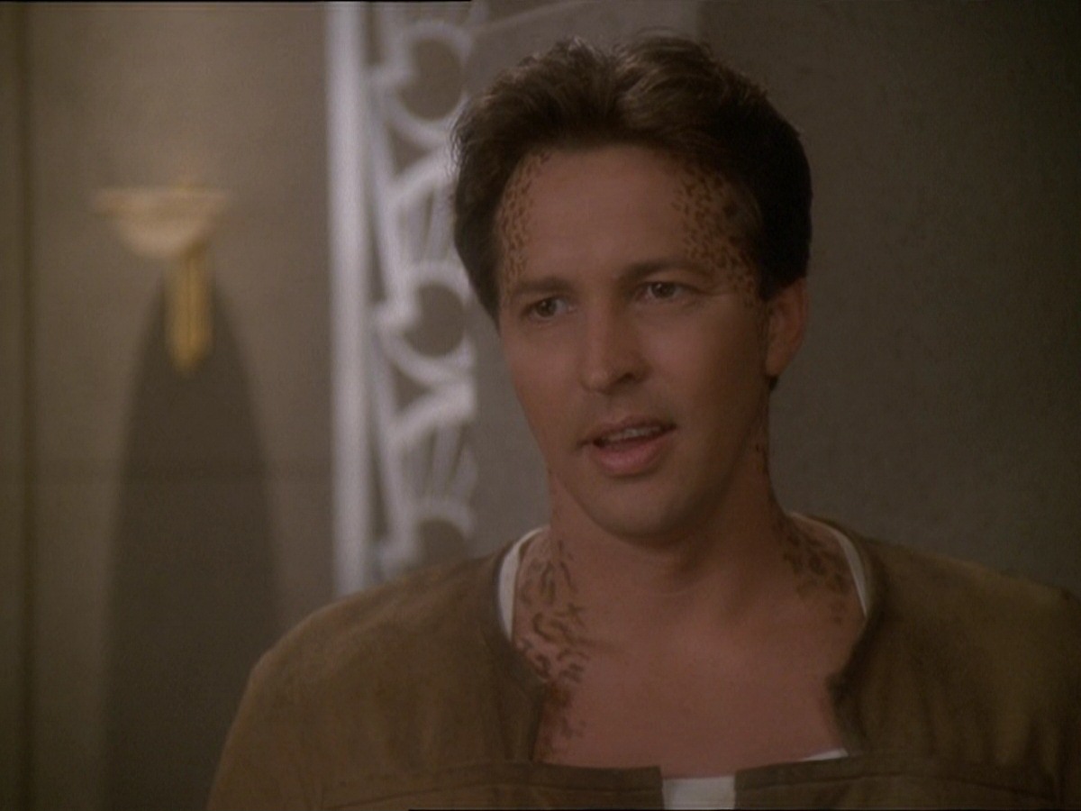 extant_StarTrek_DS9_7x11-ProdigalDaughter_1013.jpg