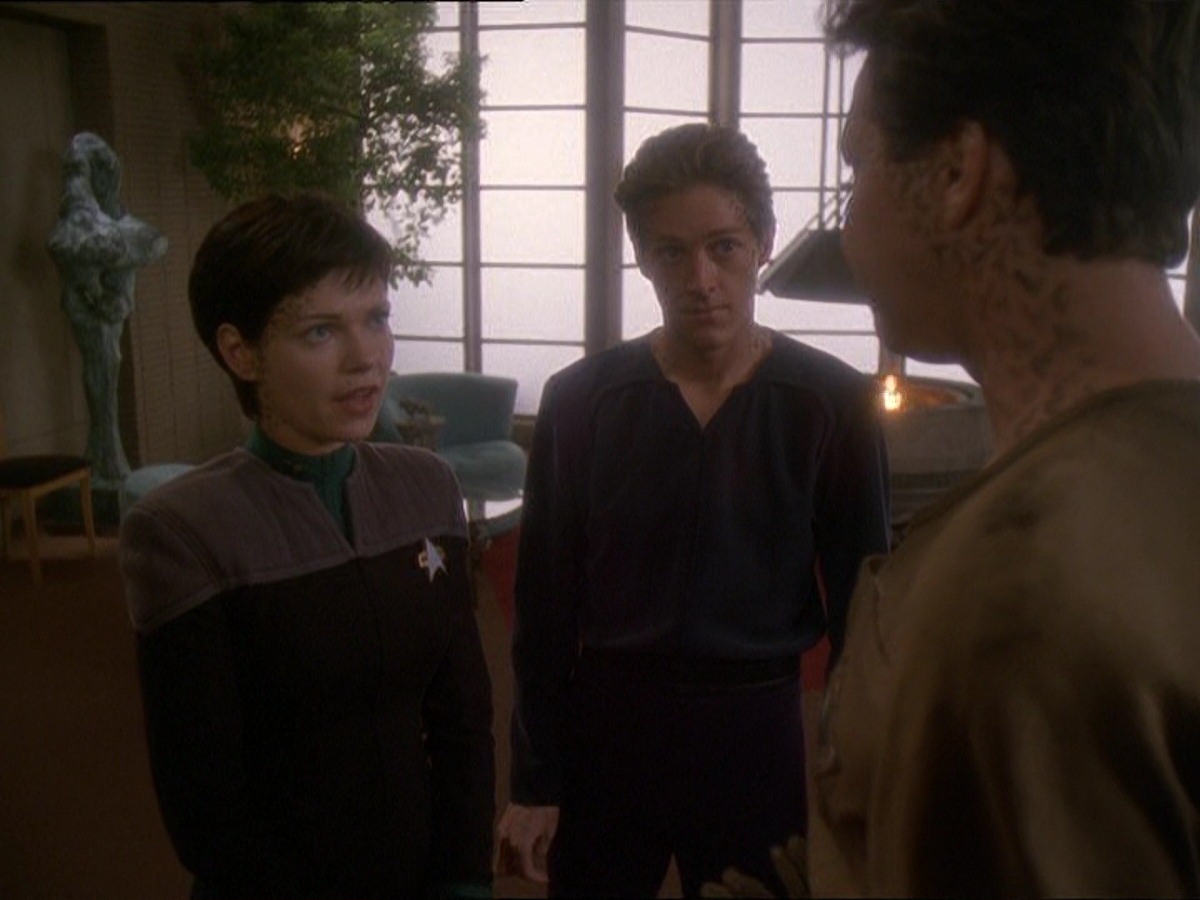 extant_StarTrek_DS9_7x11-ProdigalDaughter_1021.jpg