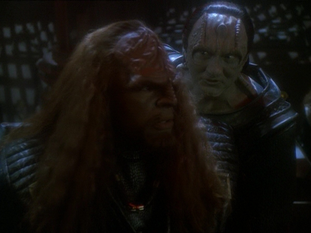 extant_StarTrek_DS9_7x12-TheEmperorsNewCloak_2062.jpg