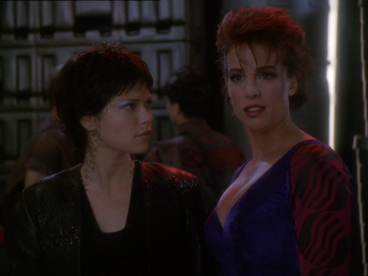 extant_StarTrek_DS9_7x12-TheEmperorsNewCloak_3693.jpg