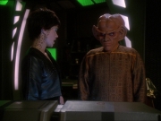 Filename=extant_StarTrek_DS9_7x12-TheEmperorsNewCloak_0477.jpg
Filesize=163KiB
Dimensions=1200x900
Date added=Jan 21, 2020 extant_StarTrek_DS9_7x12-TheEmperorsNewCloak_0477.jpg