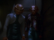 extant_StarTrek_DS9_7x12-TheEmperorsNewCloak_2176.jpg