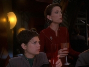 Filename=extant_StarTrek_DS9_7x13-FieldOfFire_0025.jpg
Filesize=154KiB
Dimensions=1200x900
Date added=Jan 21, 2020 extant_StarTrek_DS9_7x13-FieldOfFire_0025.jpg