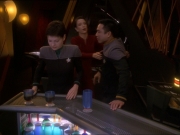 Filename=extant_StarTrek_DS9_7x13-FieldOfFire_0195.jpg
Filesize=154KiB
Dimensions=1200x900
Date added=Jan 21, 2020 extant_StarTrek_DS9_7x13-FieldOfFire_0195.jpg