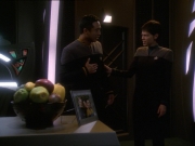 Filename=extant_StarTrek_DS9_7x13-FieldOfFire_0257.jpg
Filesize=143KiB
Dimensions=1200x900
Date added=Jan 21, 2020 extant_StarTrek_DS9_7x13-FieldOfFire_0257.jpg