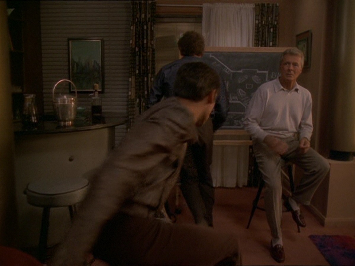 extant_StarTrek_DS9_7x15-Badda-BingBadda-Bang_1941.jpg
