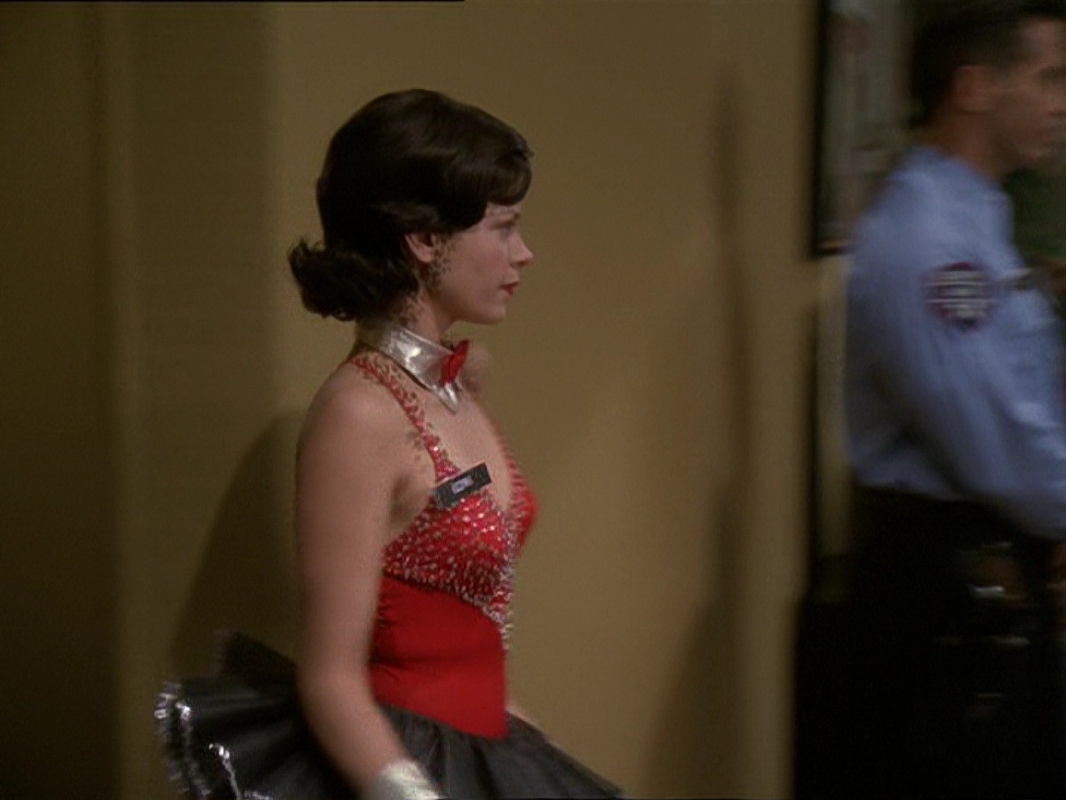 extant_StarTrek_DS9_7x15-Badda-BingBadda-Bang_2140.jpg