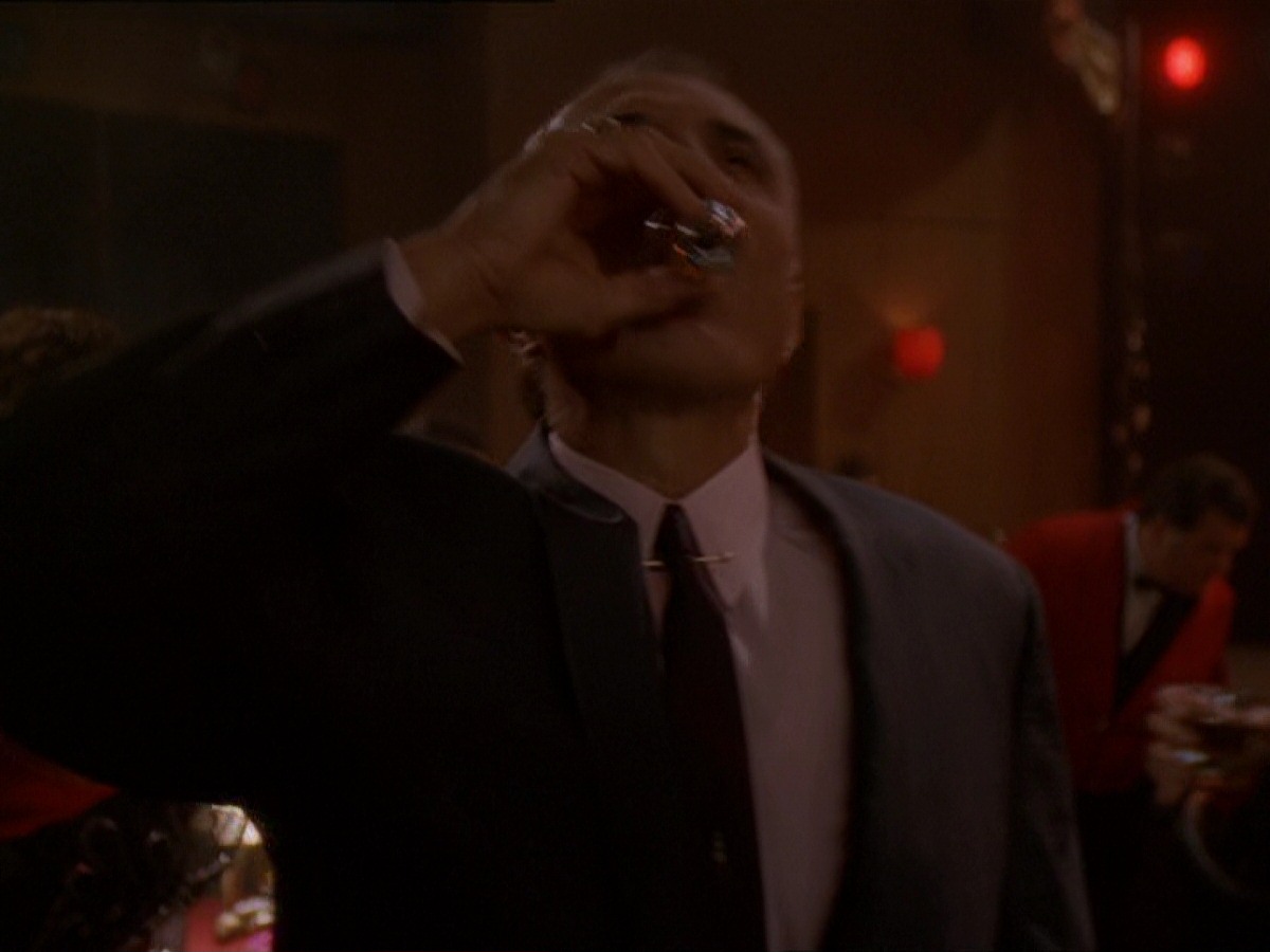 extant_StarTrek_DS9_7x15-Badda-BingBadda-Bang_2429.jpg