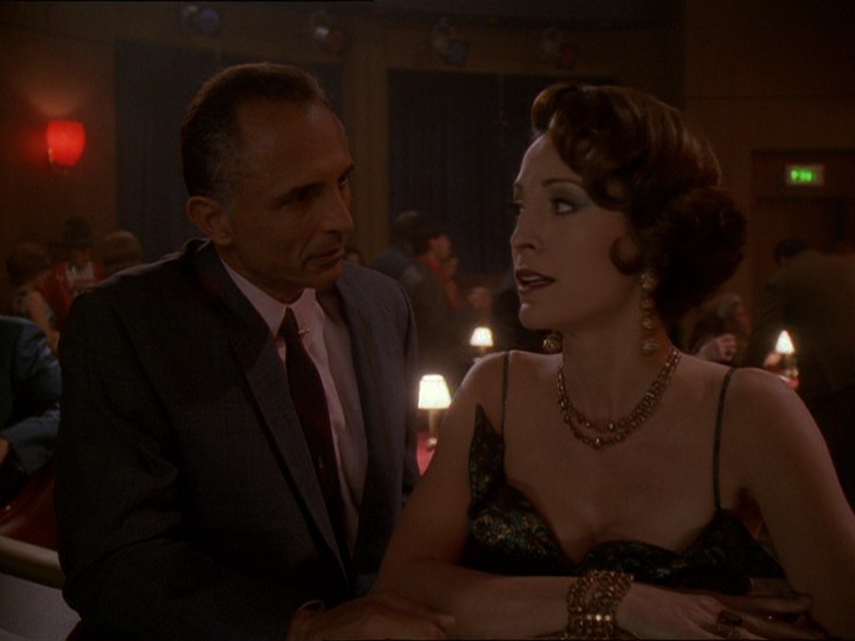 extant_StarTrek_DS9_7x15-Badda-BingBadda-Bang_2453.jpg