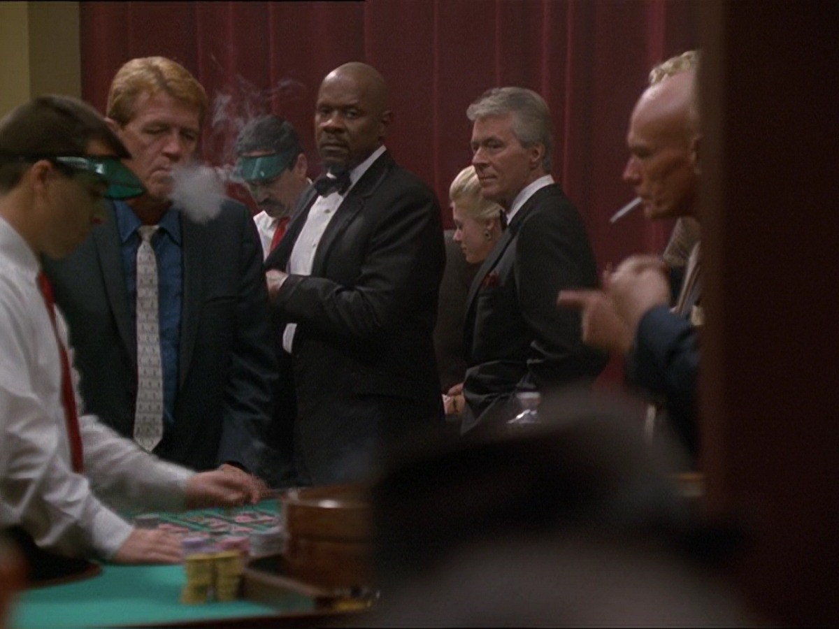 extant_StarTrek_DS9_7x15-Badda-BingBadda-Bang_2509.jpg