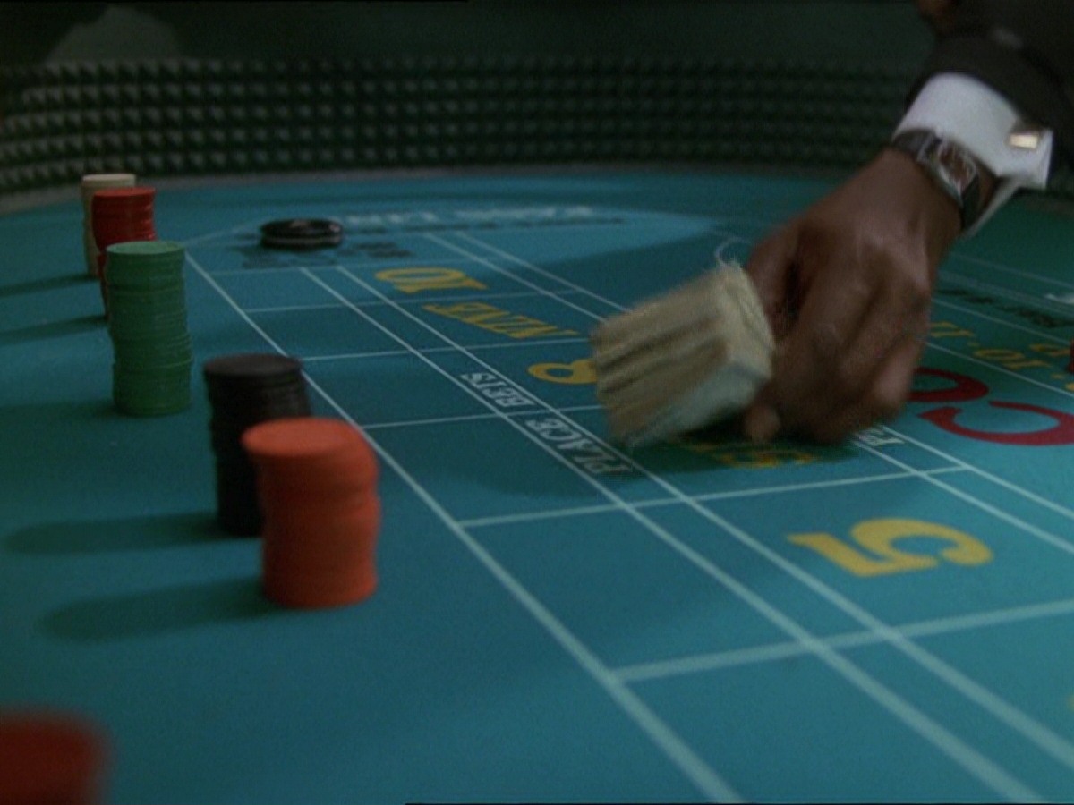 extant_StarTrek_DS9_7x15-Badda-BingBadda-Bang_2514.jpg
