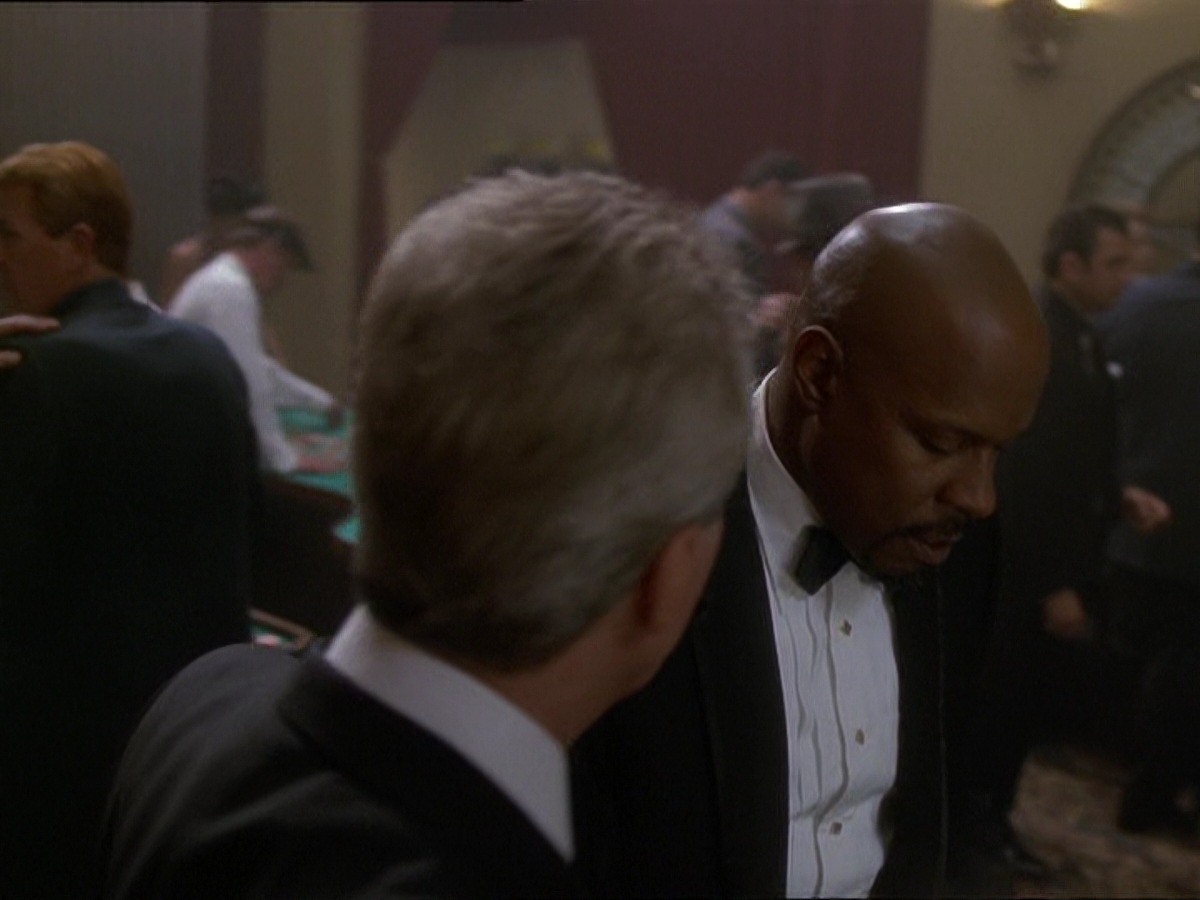 extant_StarTrek_DS9_7x15-Badda-BingBadda-Bang_2526.jpg