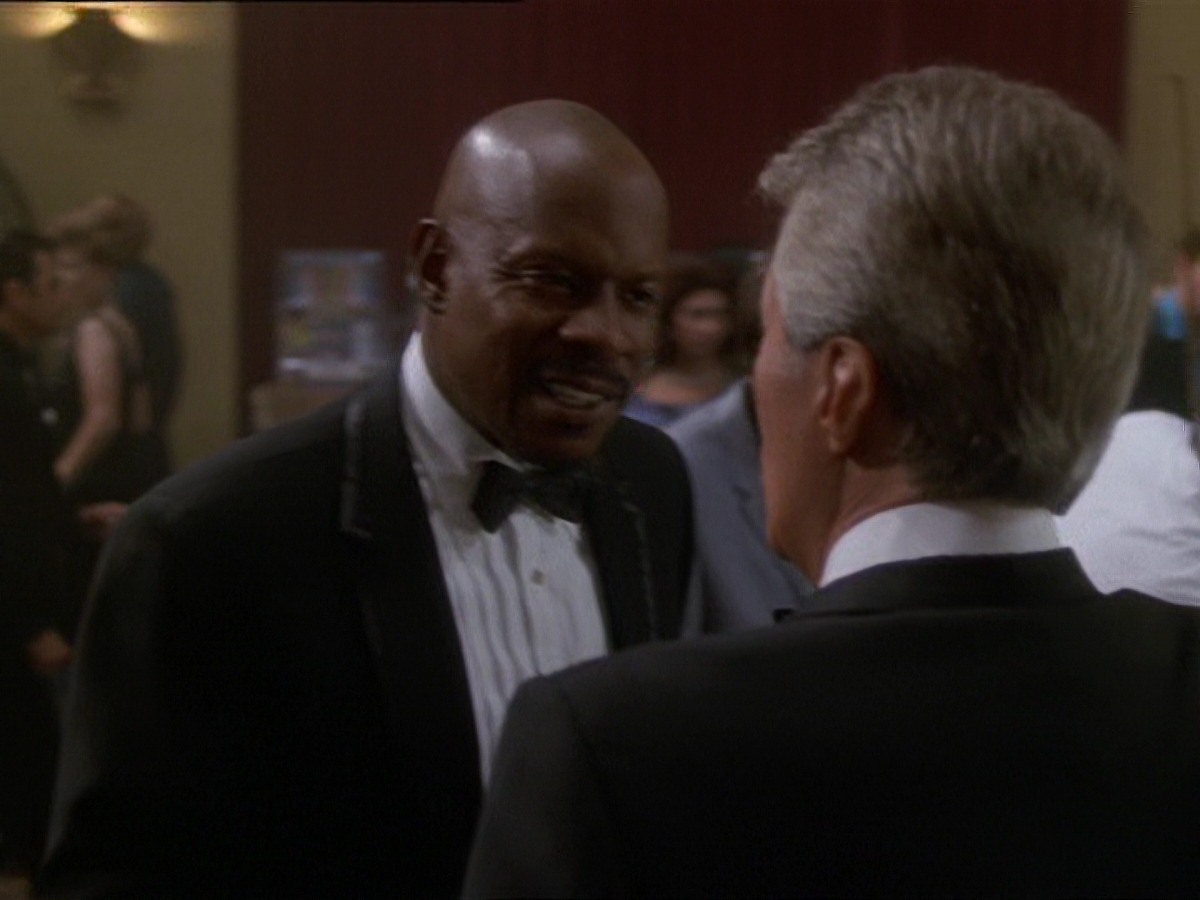 extant_StarTrek_DS9_7x15-Badda-BingBadda-Bang_2529.jpg