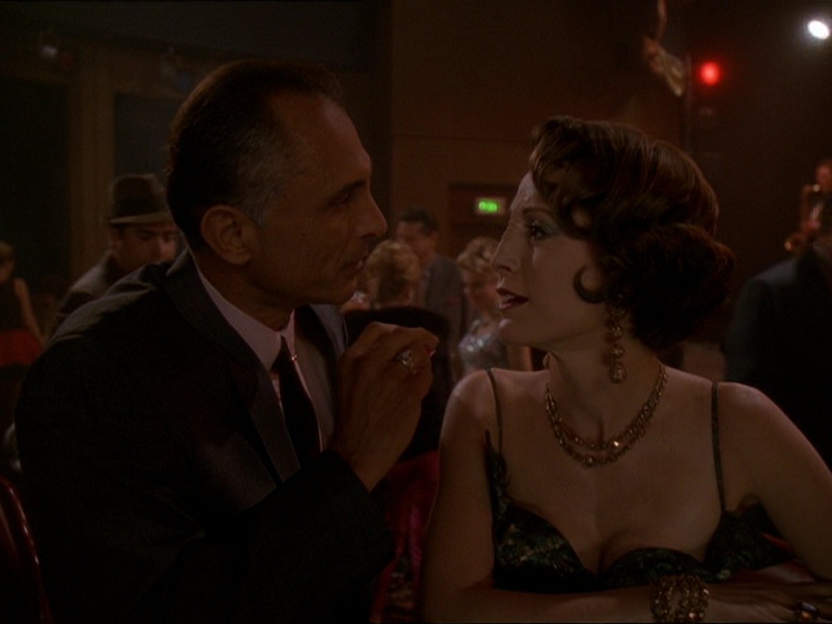 extant_StarTrek_DS9_7x15-Badda-BingBadda-Bang_2549.jpg