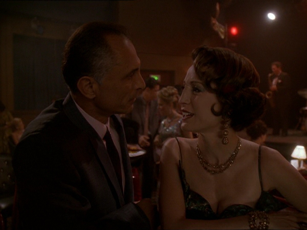 extant_StarTrek_DS9_7x15-Badda-BingBadda-Bang_2553.jpg
