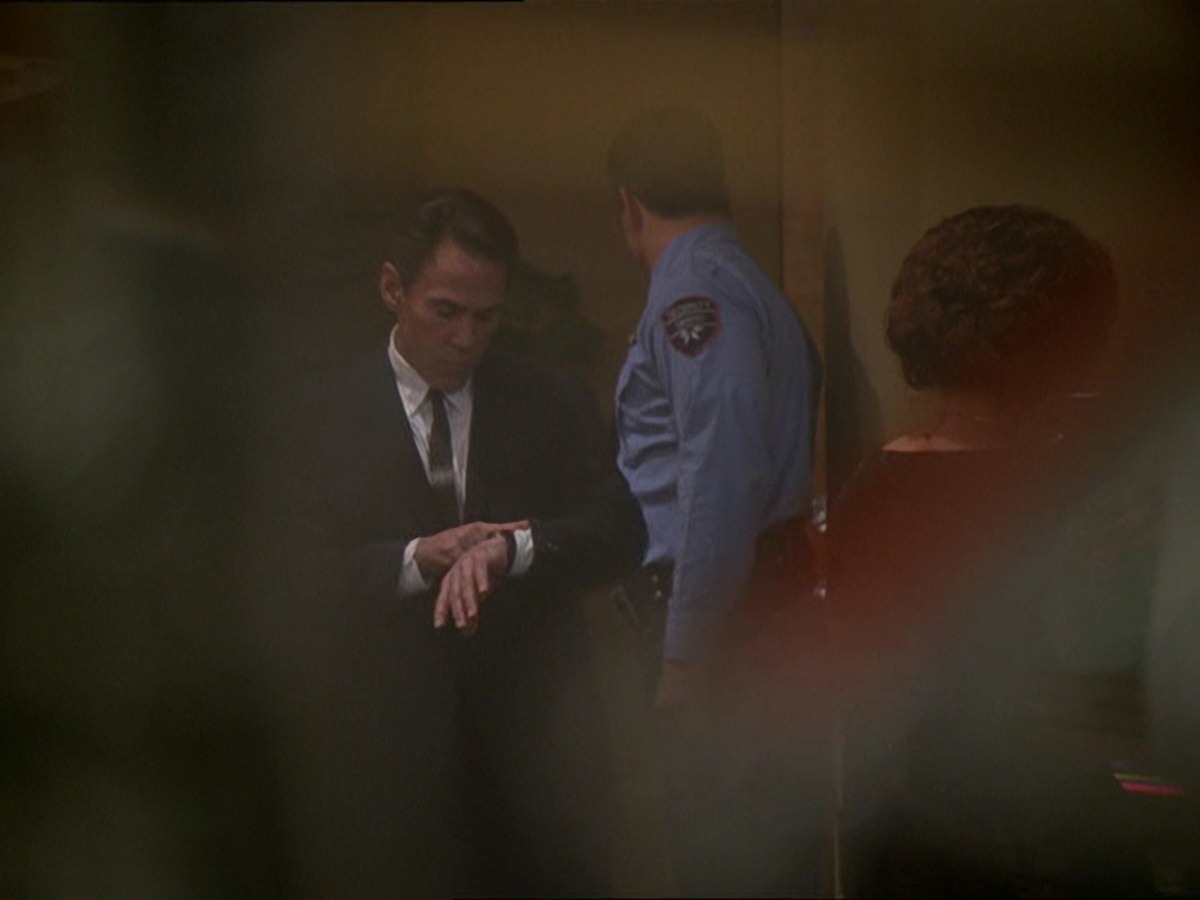 extant_StarTrek_DS9_7x15-Badda-BingBadda-Bang_2571.jpg