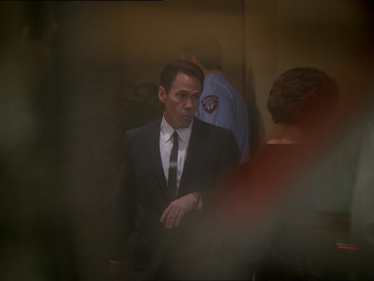 extant_StarTrek_DS9_7x15-Badda-BingBadda-Bang_2572.jpg