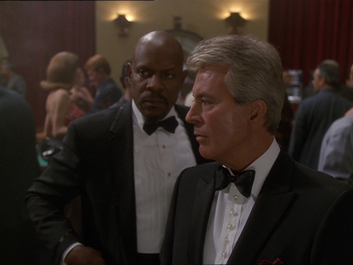 extant_StarTrek_DS9_7x15-Badda-BingBadda-Bang_2575.jpg
