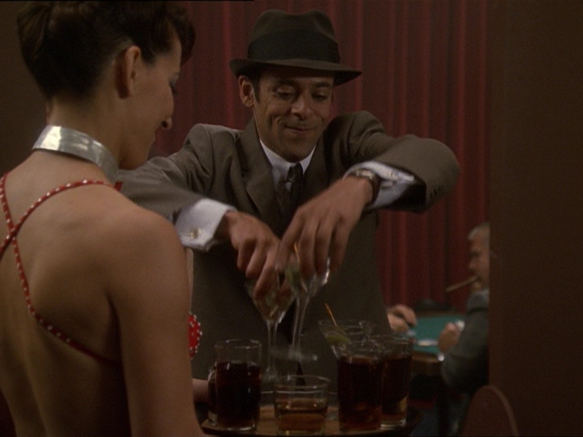 extant_StarTrek_DS9_7x15-Badda-BingBadda-Bang_2613.jpg