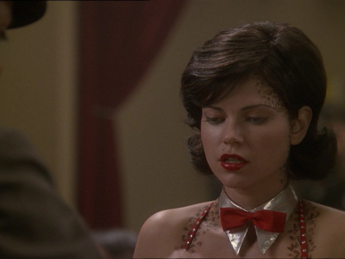 extant_StarTrek_DS9_7x15-Badda-BingBadda-Bang_2621.jpg