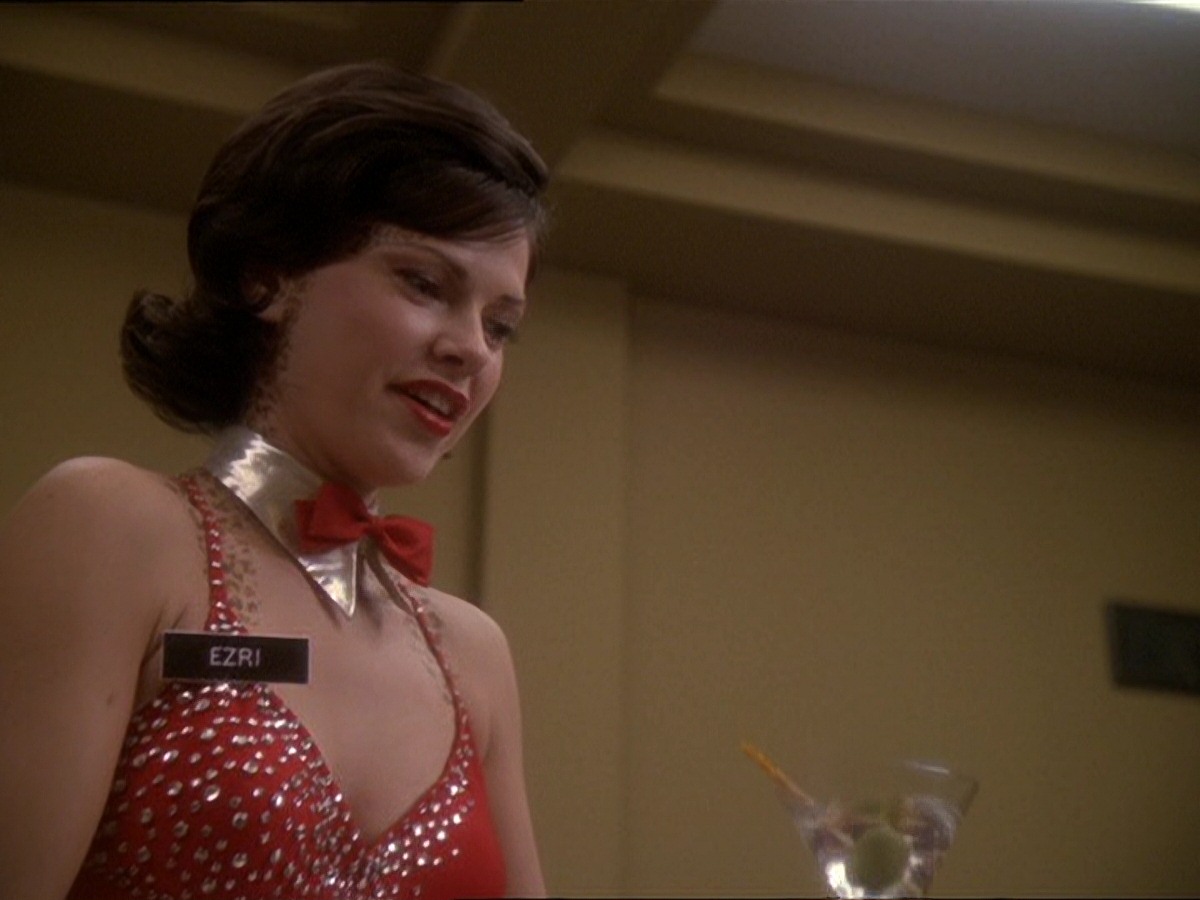 extant_StarTrek_DS9_7x15-Badda-BingBadda-Bang_2665.jpg