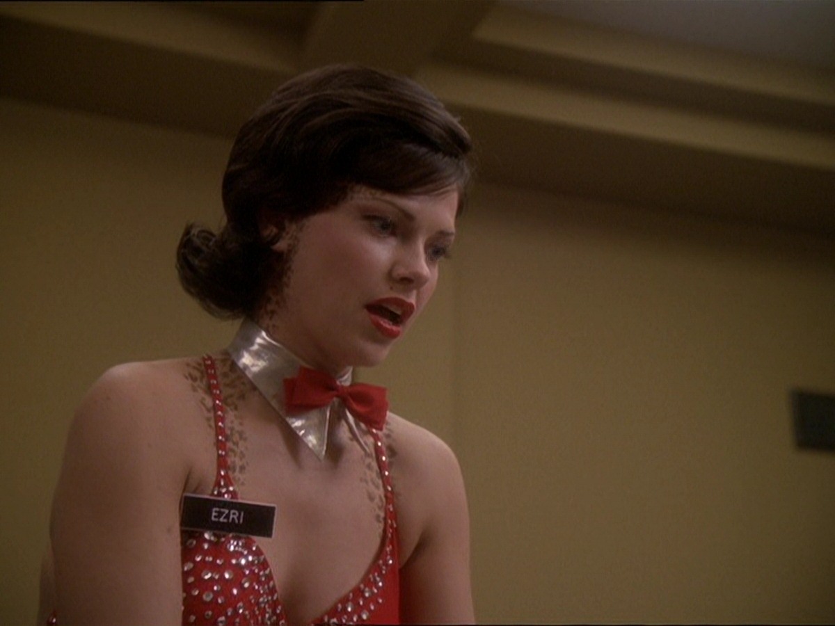extant_StarTrek_DS9_7x15-Badda-BingBadda-Bang_2671.jpg