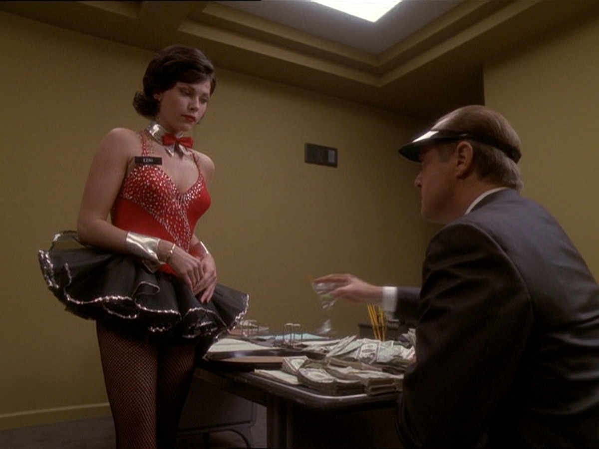 extant_StarTrek_DS9_7x15-Badda-BingBadda-Bang_2696.jpg