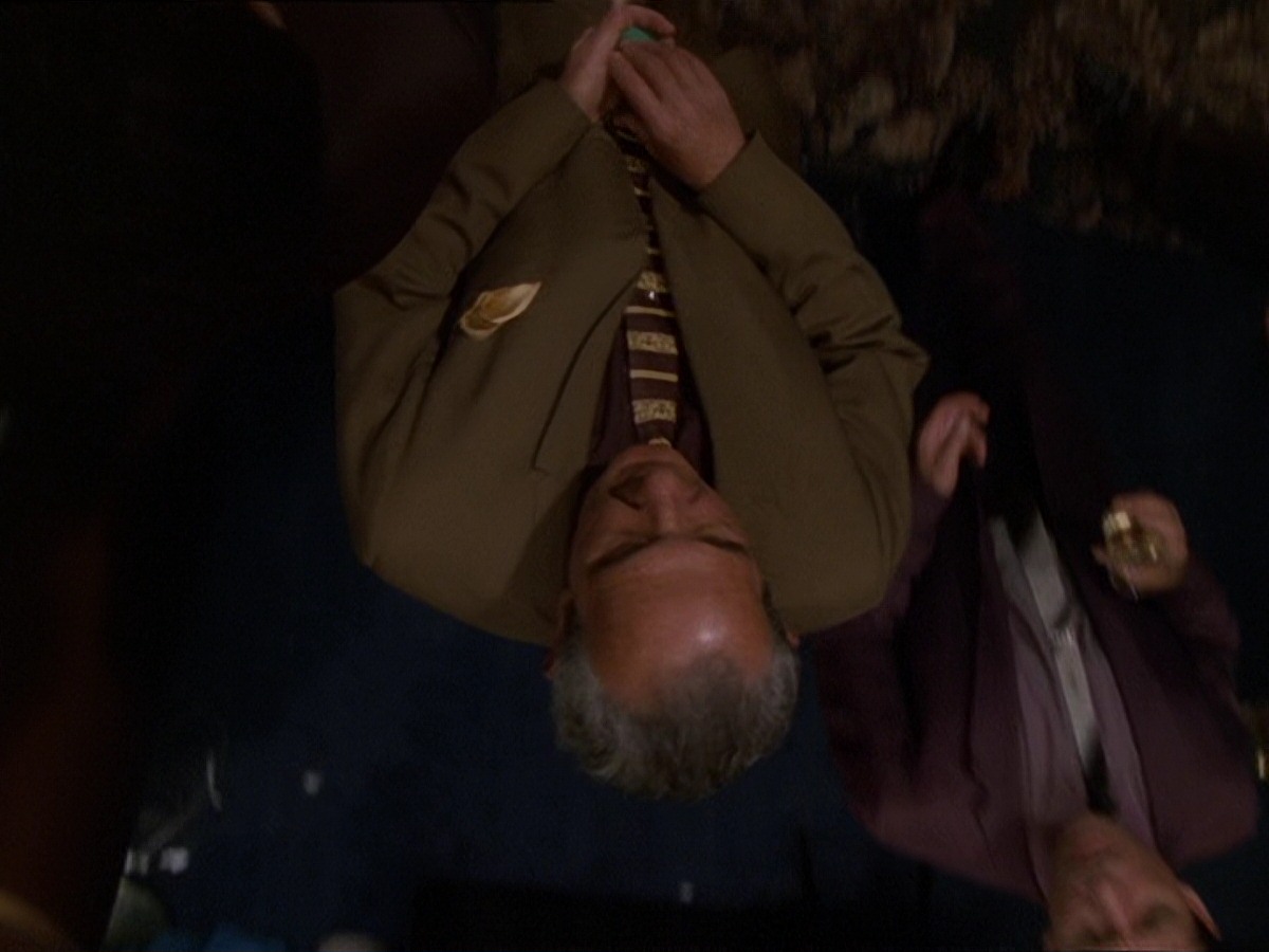 extant_StarTrek_DS9_7x15-Badda-BingBadda-Bang_2703.jpg