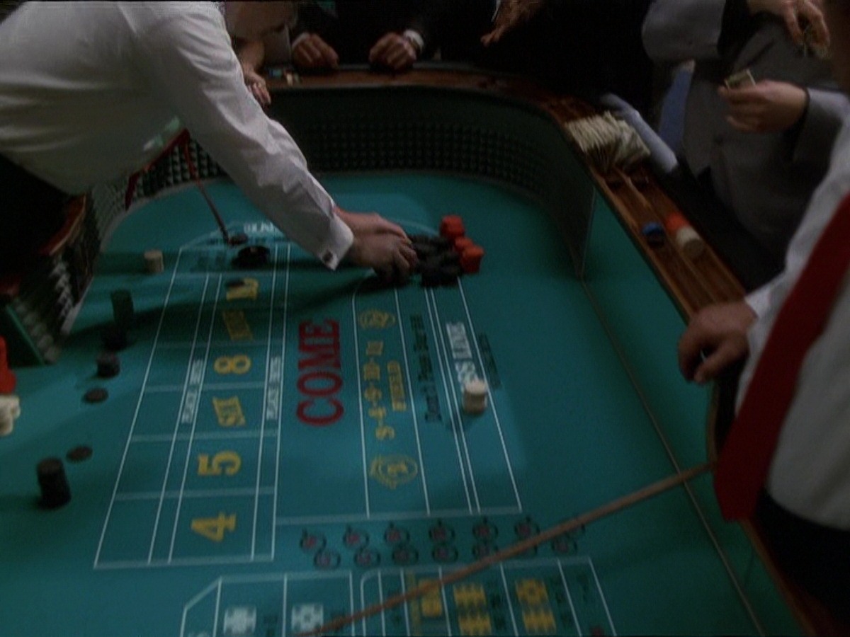 extant_StarTrek_DS9_7x15-Badda-BingBadda-Bang_2709.jpg