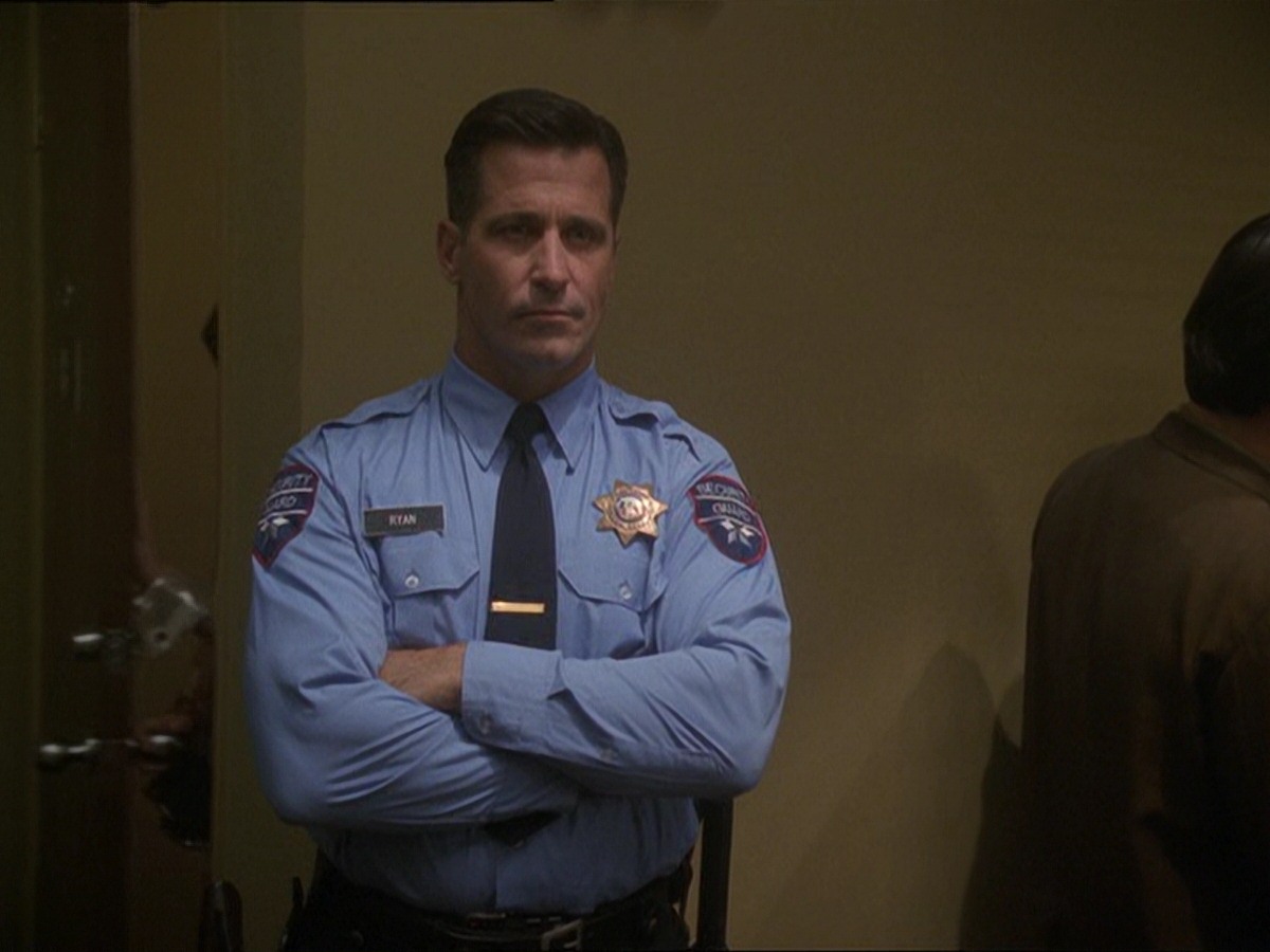 extant_StarTrek_DS9_7x15-Badda-BingBadda-Bang_2724.jpg