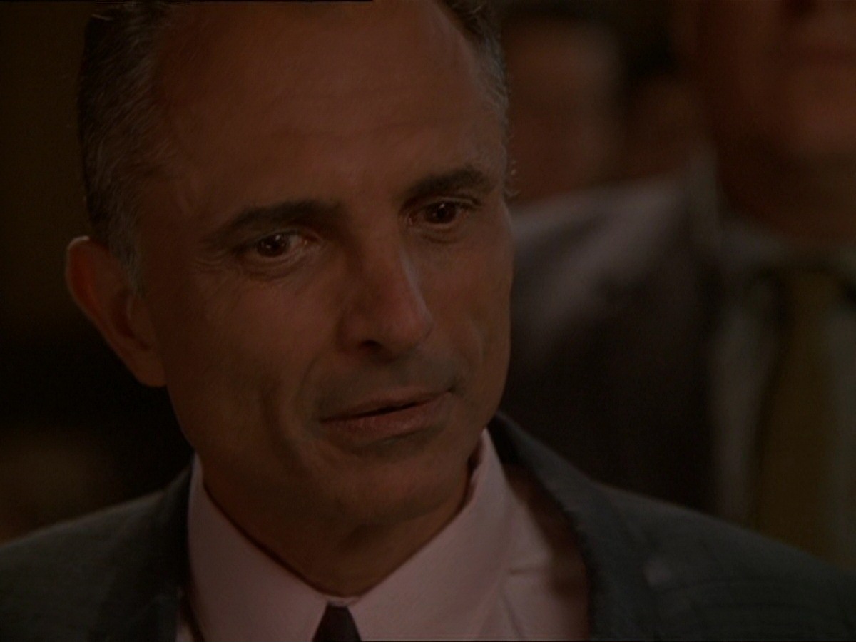 extant_StarTrek_DS9_7x15-Badda-BingBadda-Bang_2983.jpg
