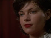 extant_StarTrek_DS9_7x15-Badda-BingBadda-Bang_2092.jpg