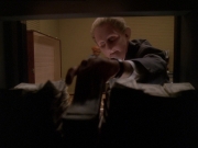 extant_StarTrek_DS9_7x15-Badda-BingBadda-Bang_2225.jpg