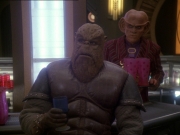extant_StarTrek_DS9_7x15-Badda-BingBadda-Bang_2405.jpg