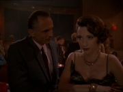 extant_StarTrek_DS9_7x15-Badda-BingBadda-Bang_2462.jpg