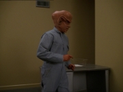extant_StarTrek_DS9_7x15-Badda-BingBadda-Bang_2782.jpg