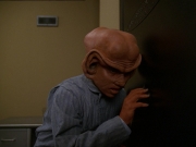 extant_StarTrek_DS9_7x15-Badda-BingBadda-Bang_2787.jpg